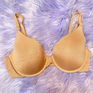 Victoria’s Secret Uplift Semi Demi Nude Bra